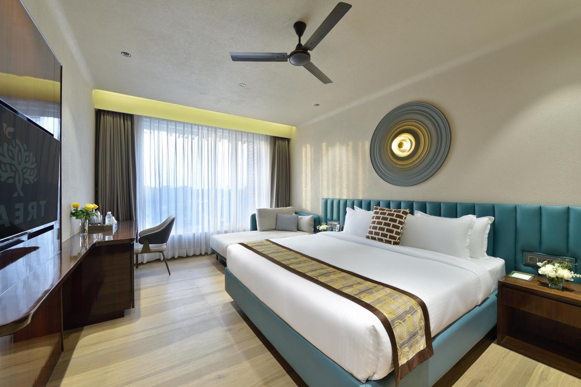 Urbane By Treat Daman Hotel Buitenkant foto