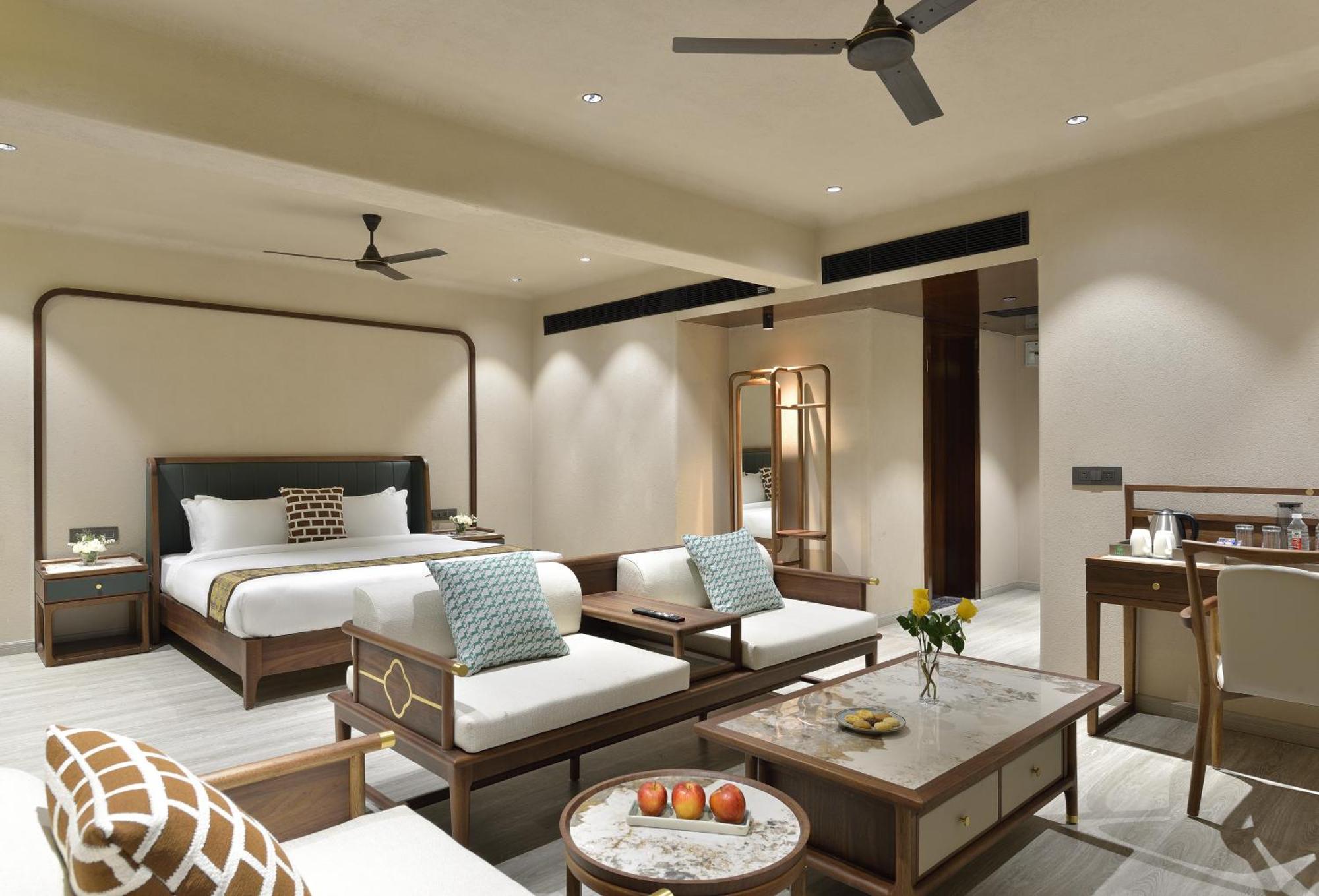 Urbane By Treat Daman Hotel Buitenkant foto